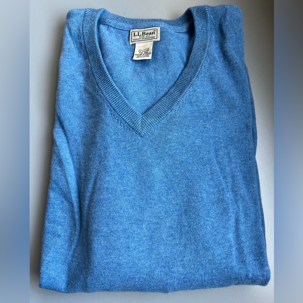 L.L. Bean Men's V-Neck Cotton/Cashmere Sweater in Blue Men’s size XXL